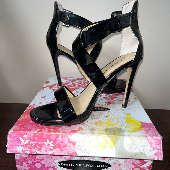 Black Jack Patent Chinese Laundry Heels - Picture 1 of 11